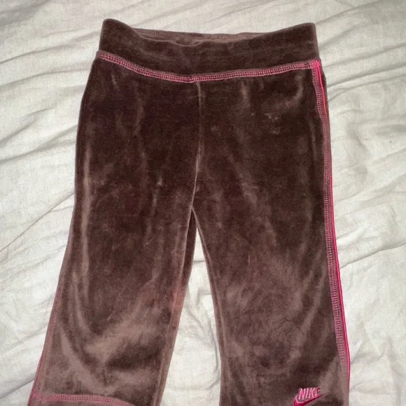 Nike Brown and Pink Velour Baby Tracksuit - Picture 2 of 4
